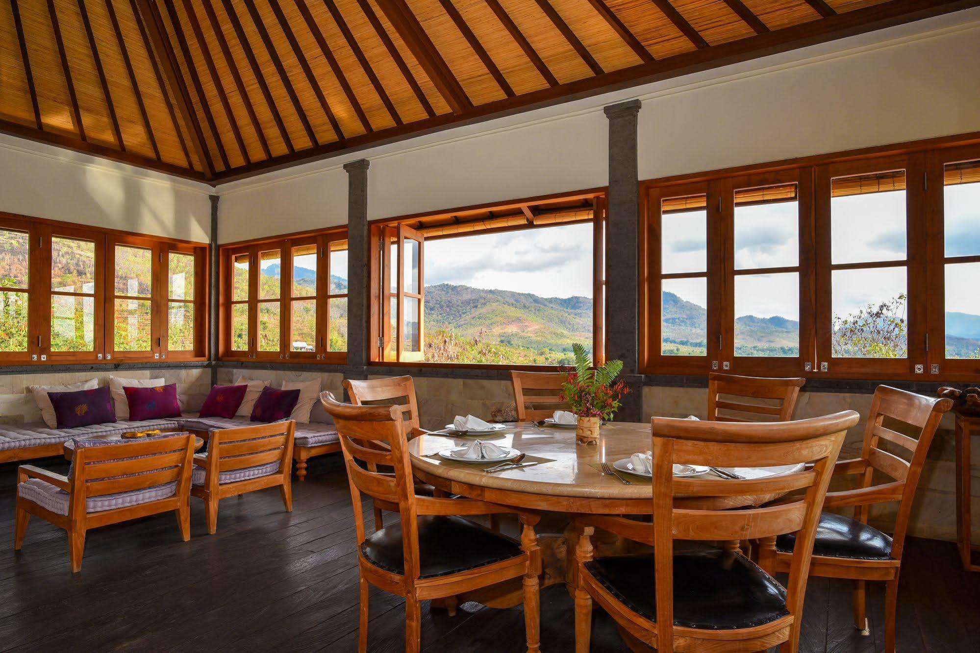 Sumberkima Hill Private Villa Retreat เปมูเตรัน ภายนอก รูปภาพ